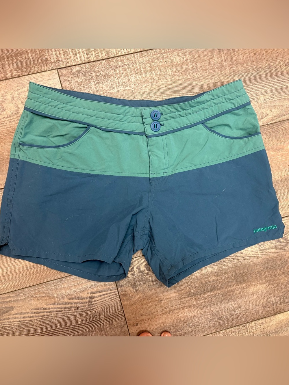 Women's Colorblock Meridian Shorts - 4"